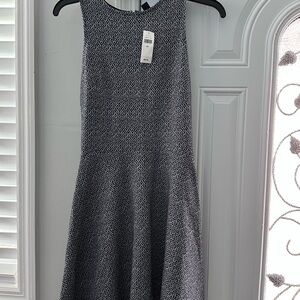 GAP Black and White Geometric Midi Dress